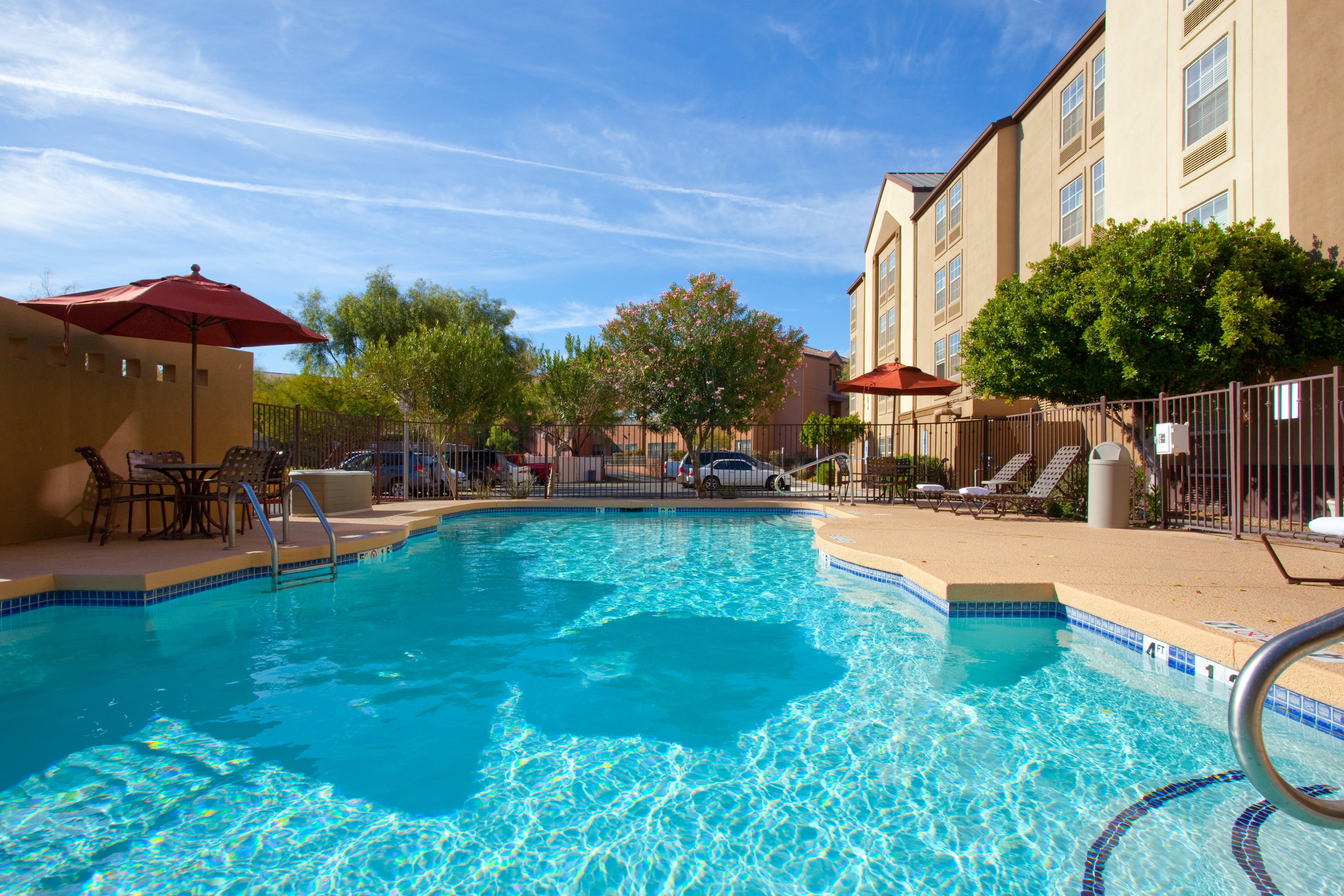 Holiday Inn Express Phoenix-Airport/University Drive By Ihg Exterior foto